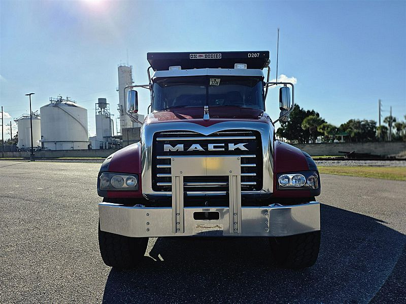 2019 Mack GR84F