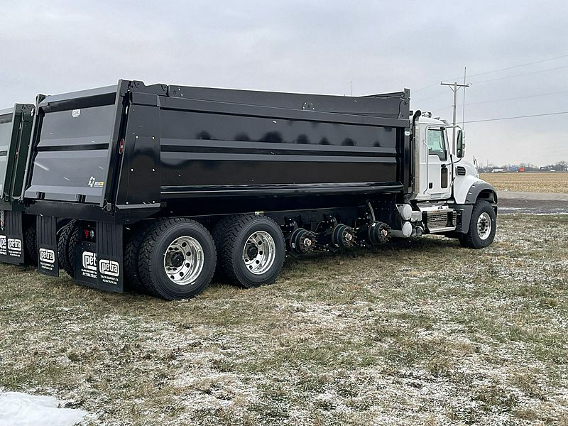 2026 Mack GR64F