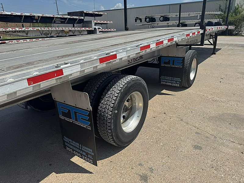 2015 Benson Flatbed