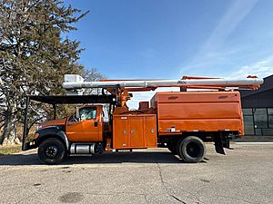 2013 Ford F-750 - Bucket Truck