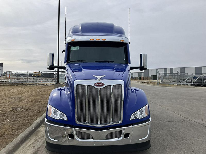 2027 Peterbilt 579 For Sale | 80
