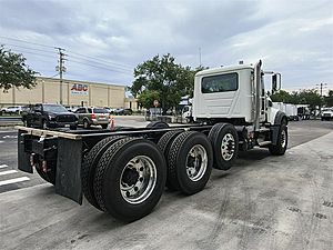 2027 Mack GR84F