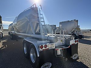 2020 Southern Weld 1000 cu.ft. - Pneumatic | Dry Bulk Tank Trailer