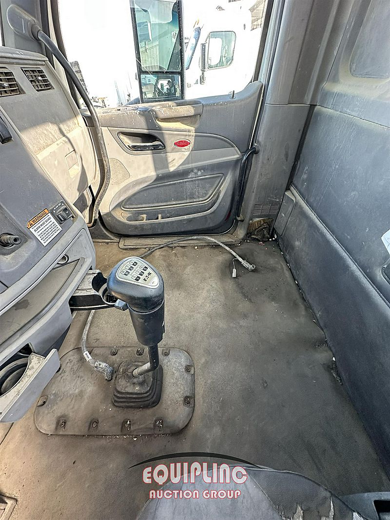 2016 Peterbilt 579