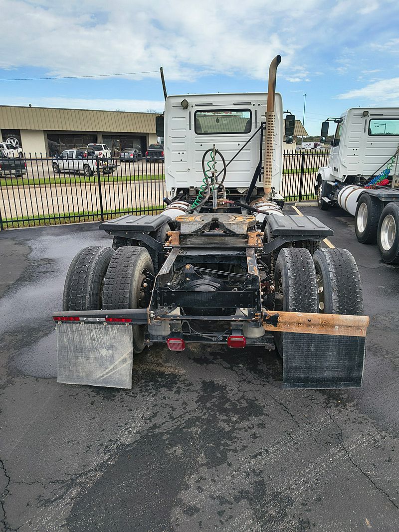 2018 Volvo VNL