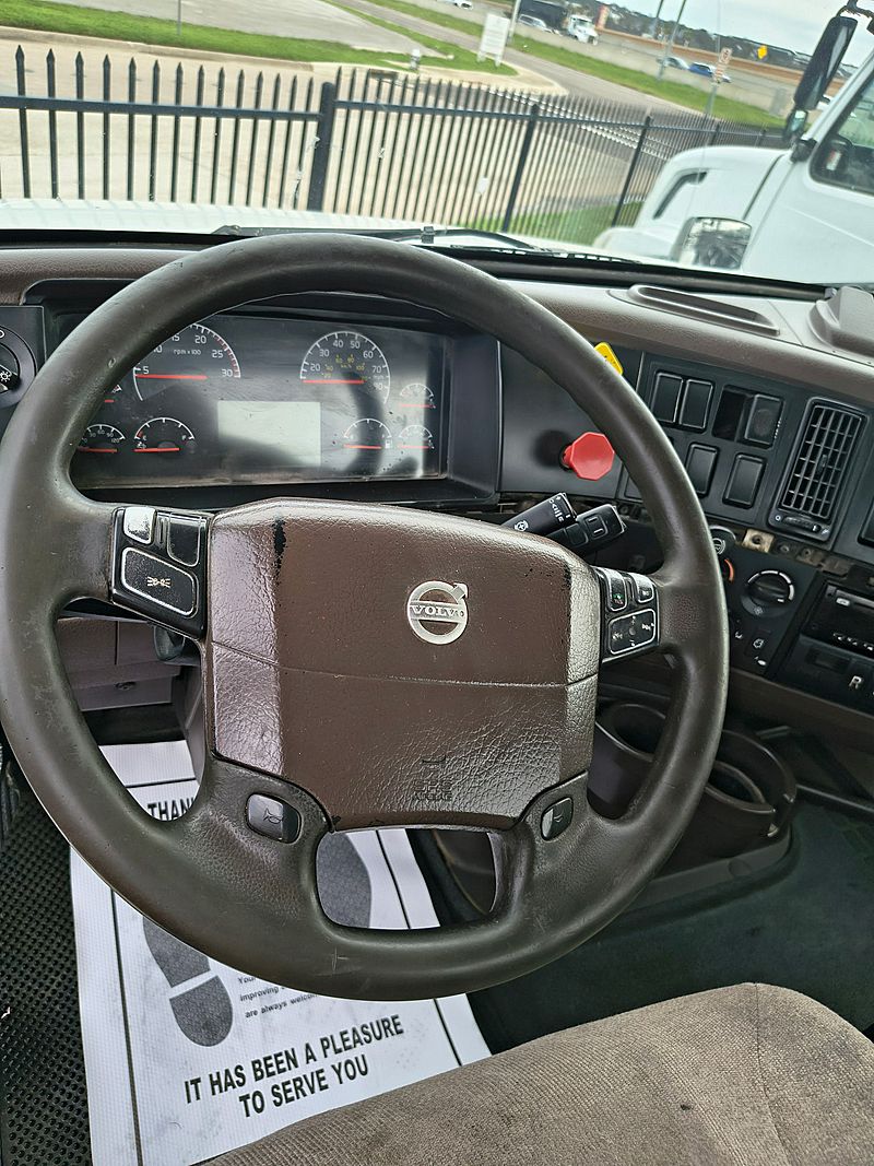 2018 Volvo VNL
