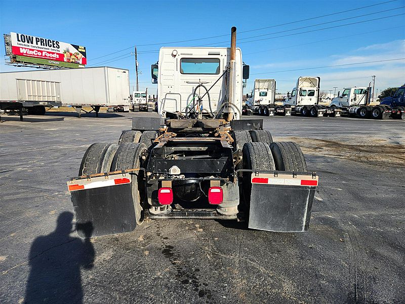 2016 Volvo VNL
