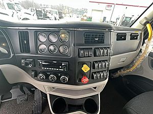 2027 Peterbilt 589