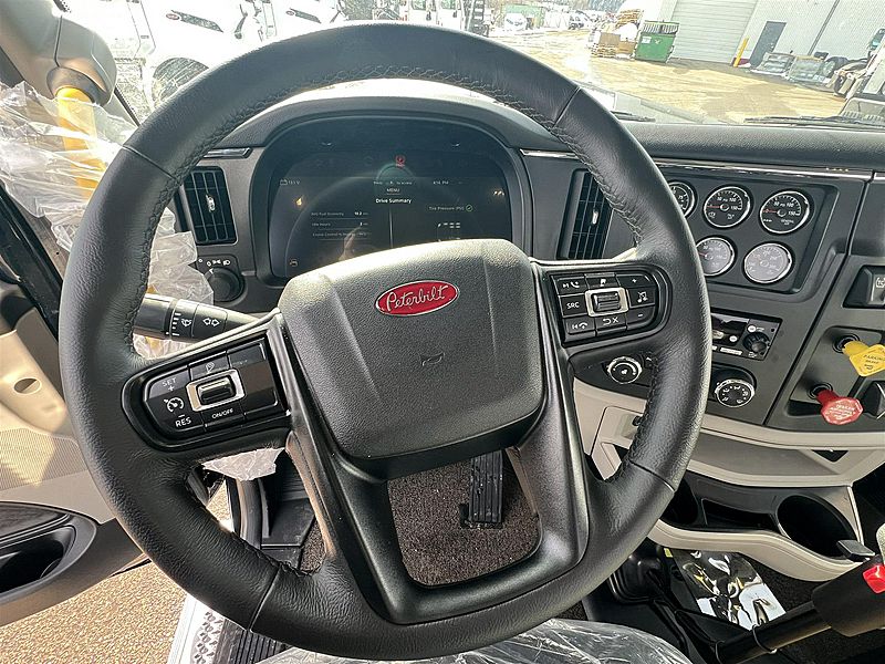 2027 Peterbilt 589