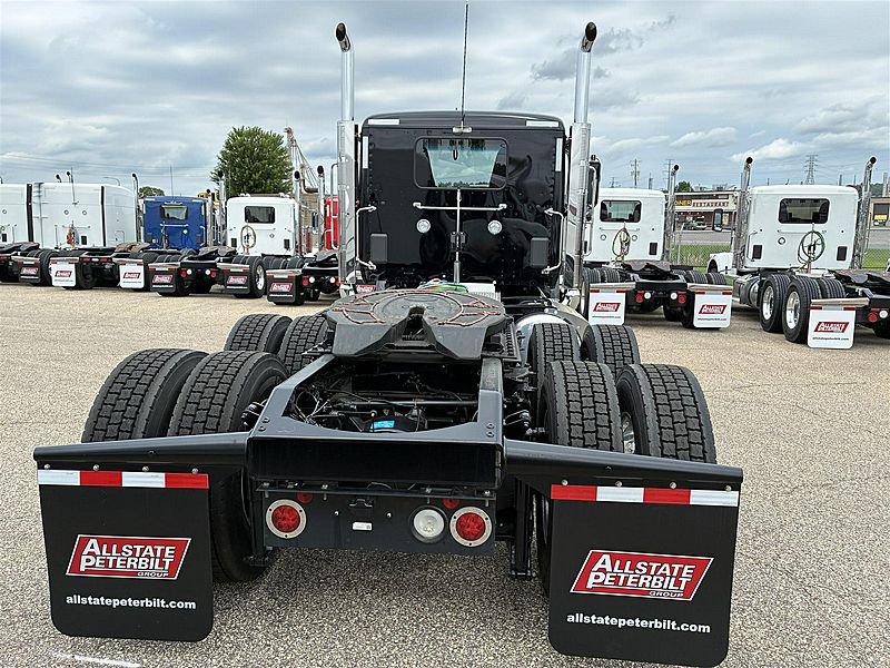 2027 Peterbilt 589