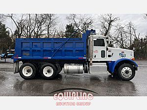 2016 Peterbilt 365 - Dump Truck