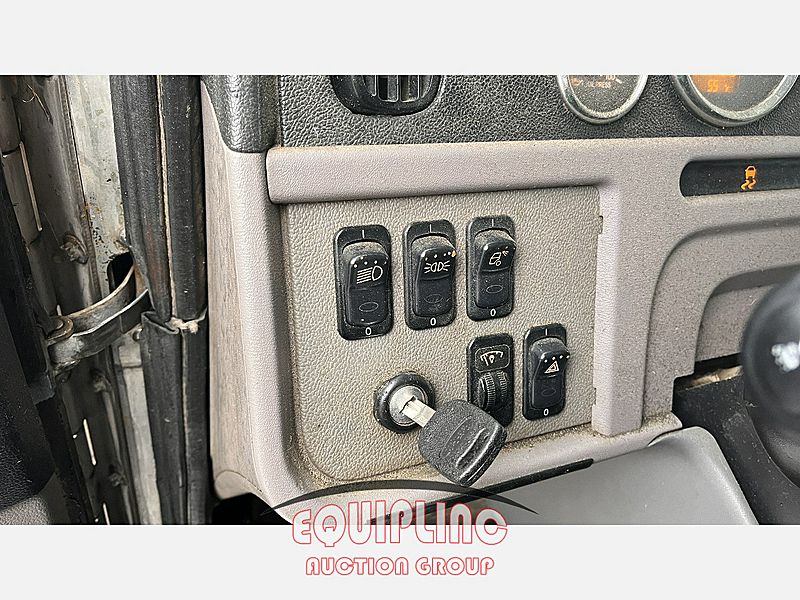 2016 Peterbilt 365