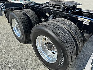 2025 Peterbilt 567