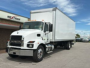 2027 Mack MD6