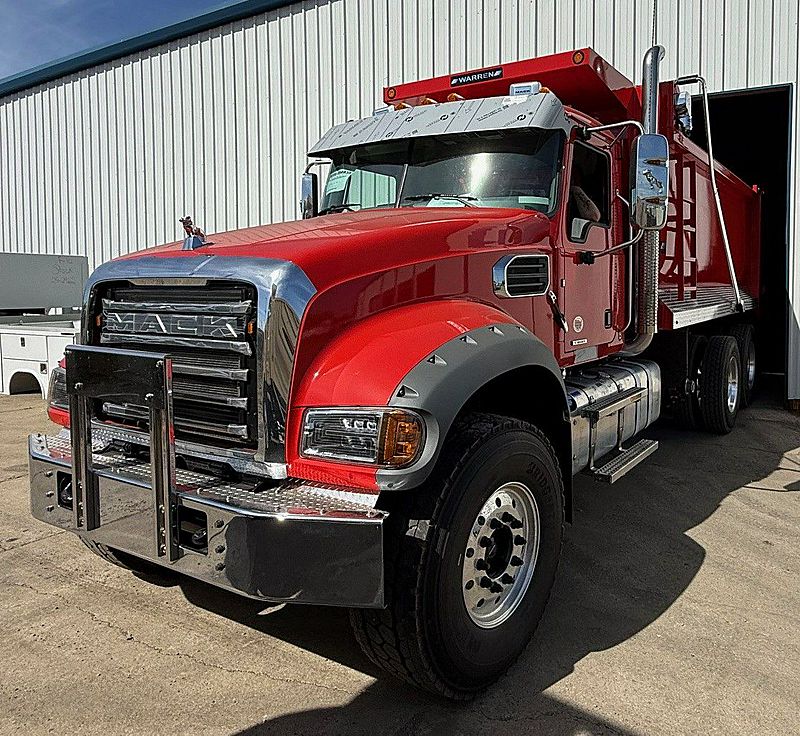 2026 Mack GR64F