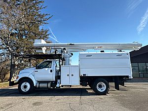 2015 Ford F-750 - Bucket Truck