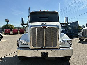 2027 Peterbilt 567 - Roll-Off