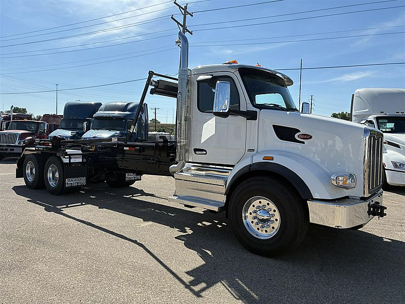 2027 Peterbilt 567