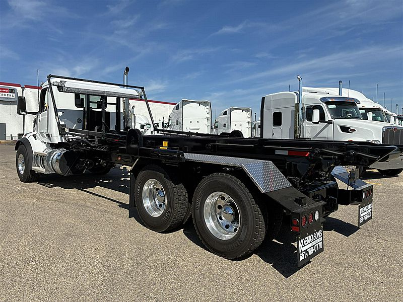 2027 Peterbilt 567
