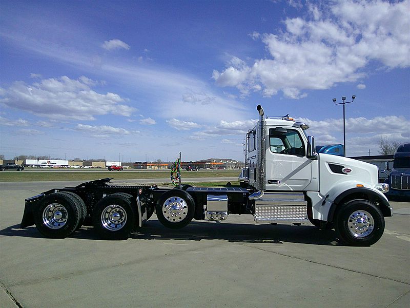 2027 Peterbilt 567