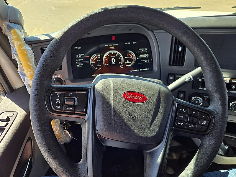 2027 Peterbilt 567