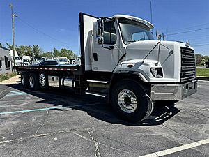 2016 Freightliner 108SD