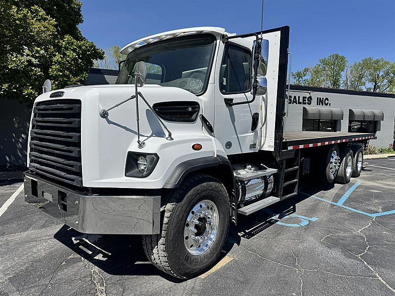 2016 Freightliner 108SD