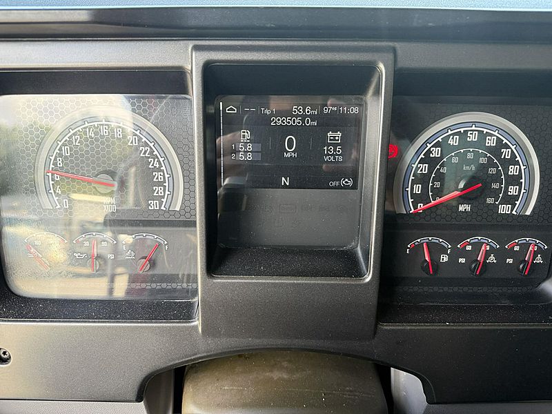 2019 Mack GR84F