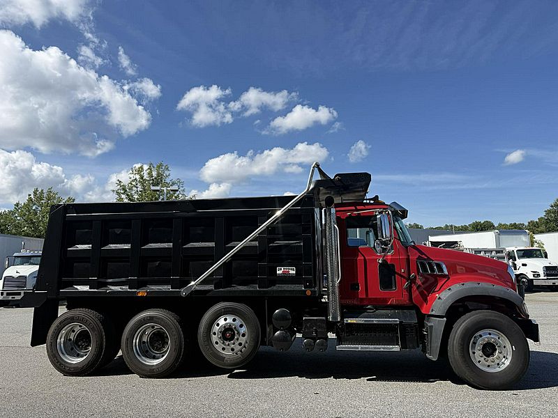 2019 Mack GR84F