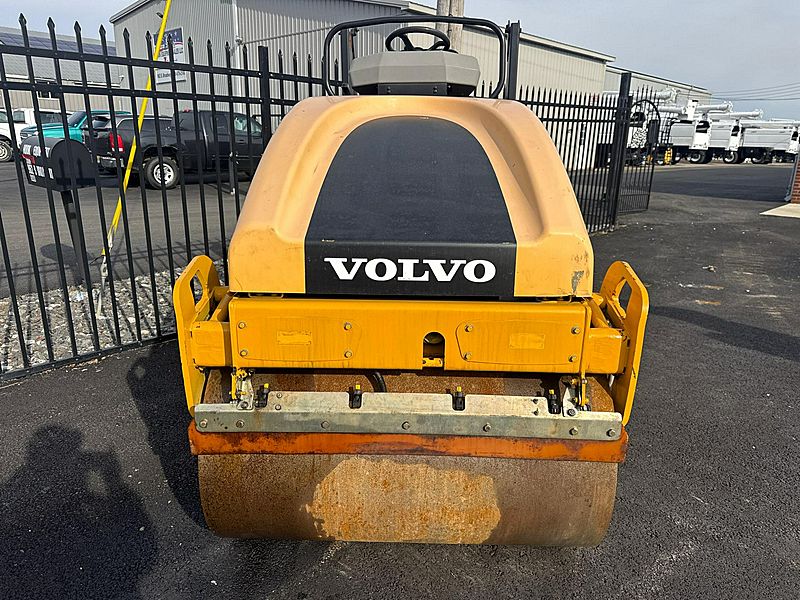 2016 Volvo DD25B