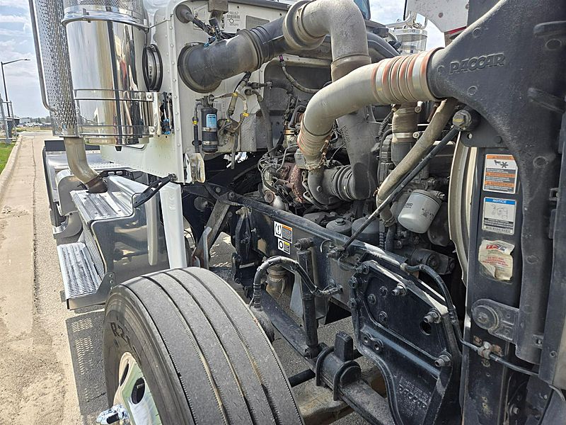 2021 Peterbilt 389