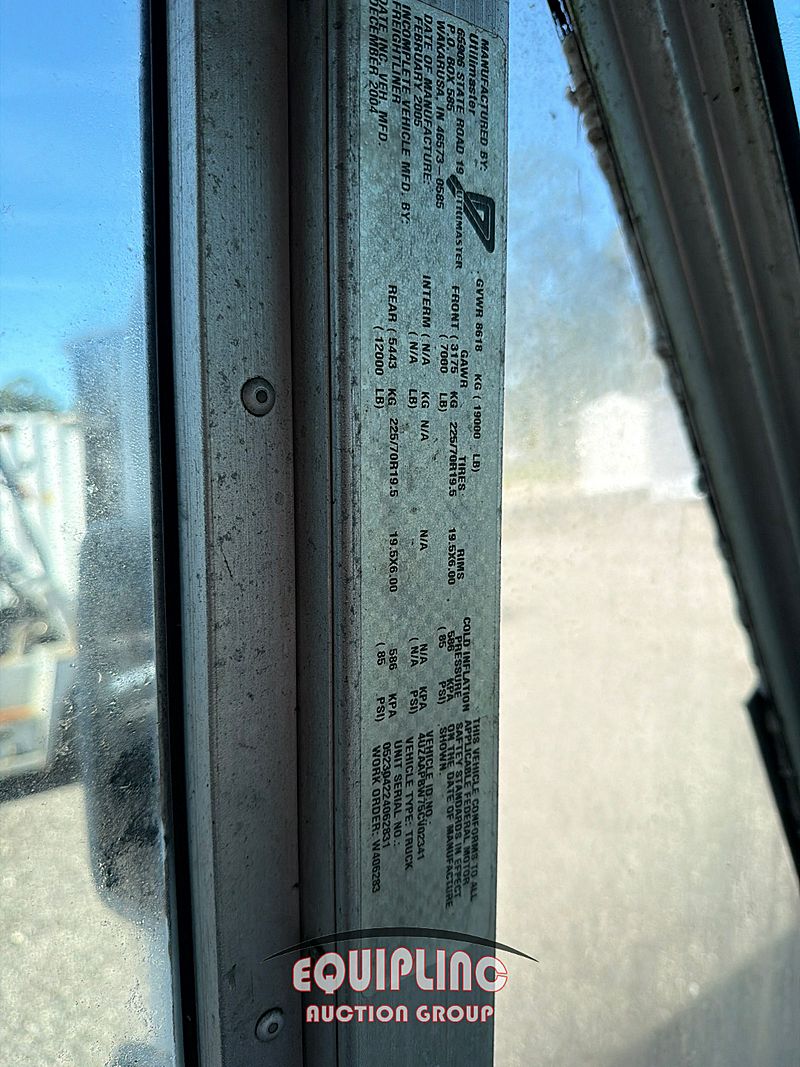 2005 Freightliner MT45