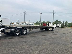 2016 Benson FLATHBED - Flatbed Trailer