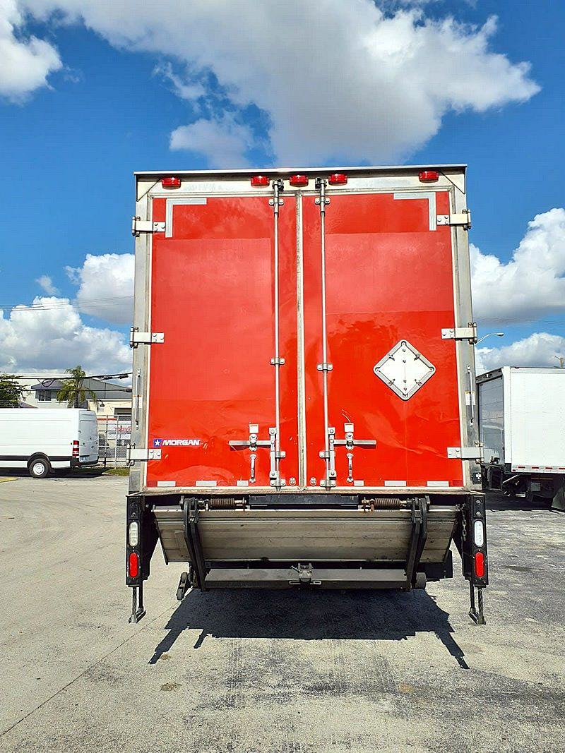 2020 Freightliner M2 106