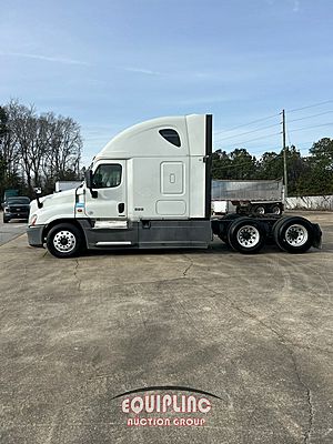 2016 Freightliner CASCADIA