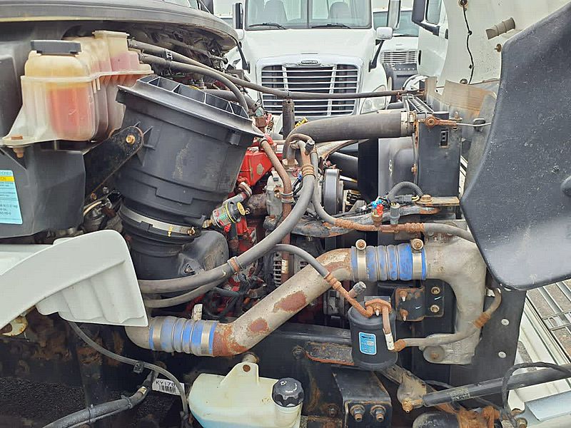 2019 Freightliner M2 106