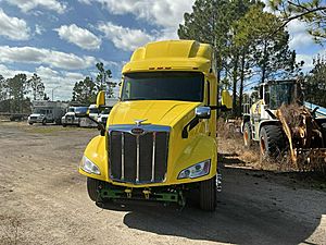 2023 Peterbilt 