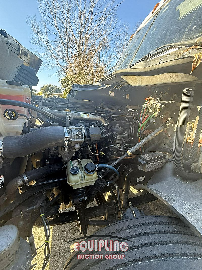 2016 Freightliner CASCADIA