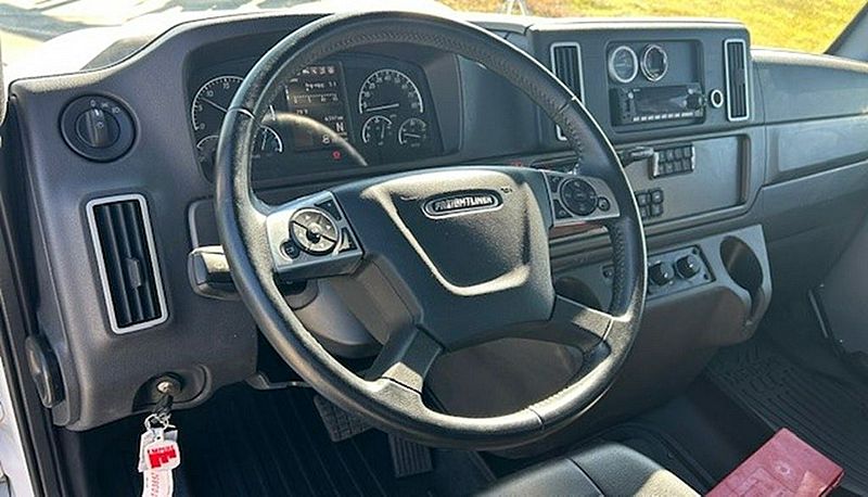 2025 Freightliner 114SD
