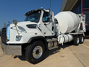 2026 Freightliner 114SD - Box Truck