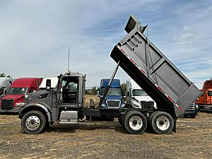2019 Peterbilt 567 - Dump Truck