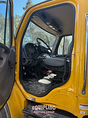 2018 Freightliner M2