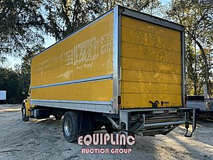 2018 Freightliner M2