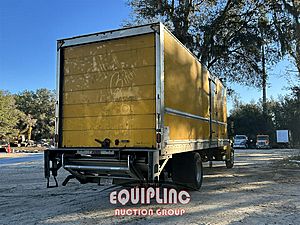 2018 Freightliner M2