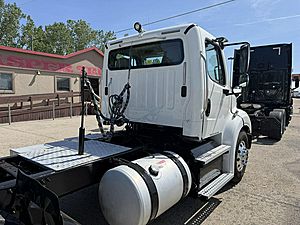 2017 Freightliner M2 112
