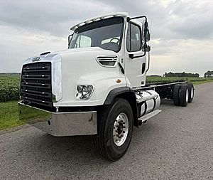 2016 Freightliner 114SD - Cab & Chassis