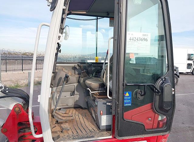 2019 TAKEUCHI TB235-2CR