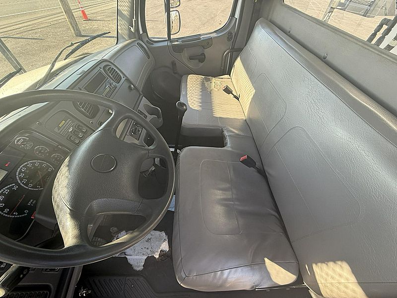 2014 Freightliner M2
