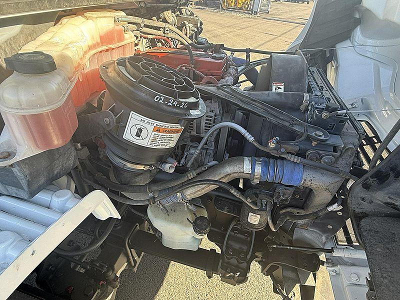 2014 Freightliner M2