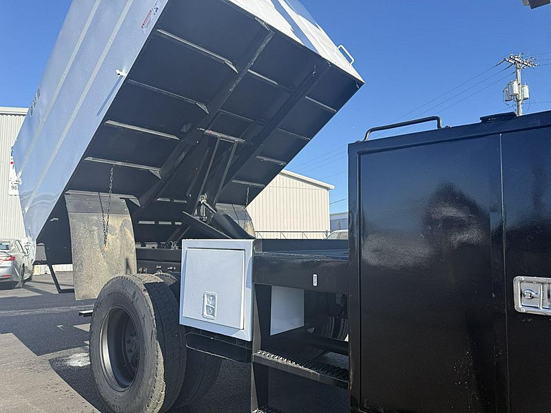 2014 Freightliner M2